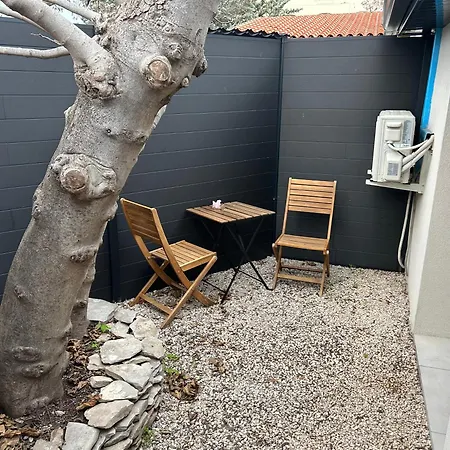 Loue Studio Avec Jardin *
